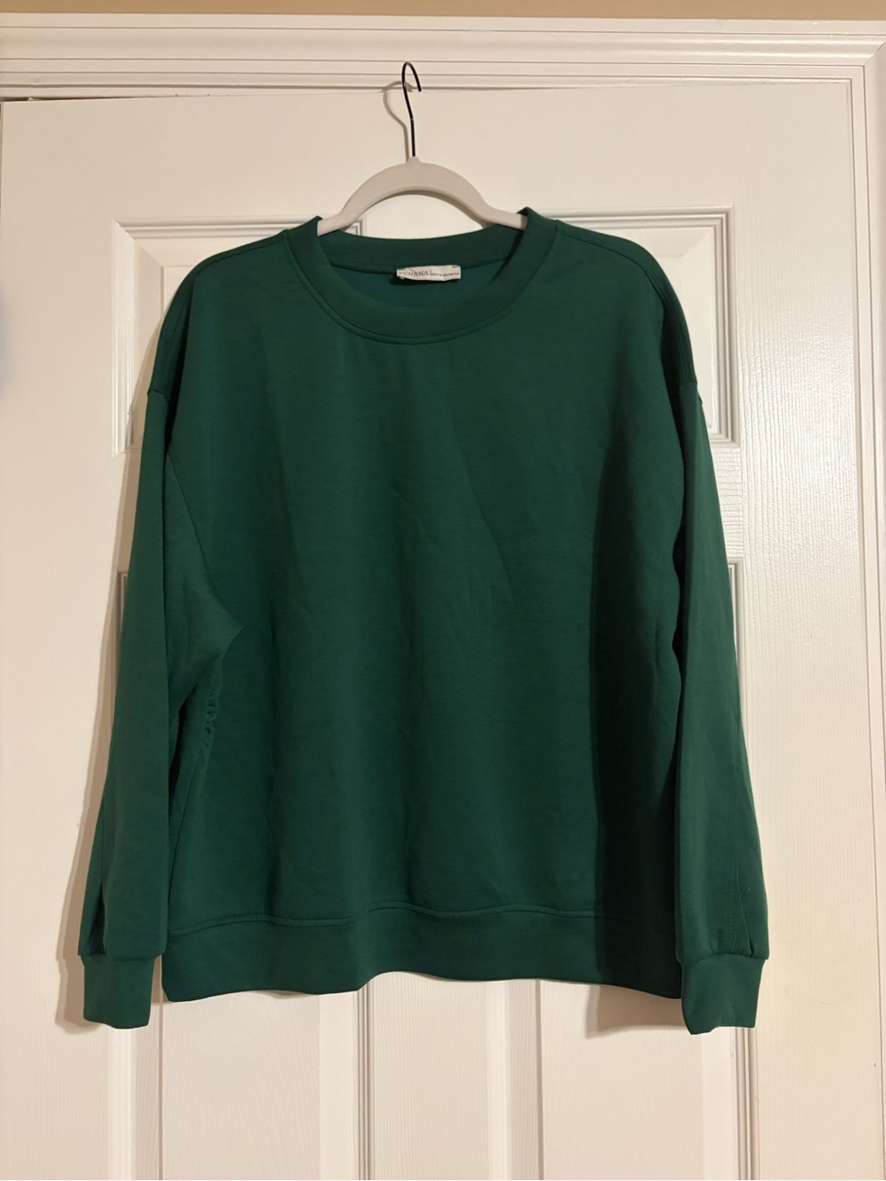 Zenana Outfitters Emerald Green Crewneck Sweatshirt